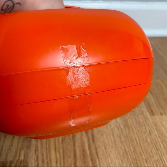 Vintage Mid Century Modern Picnic Master Orange Picnic Kit - Picture 6 of 11